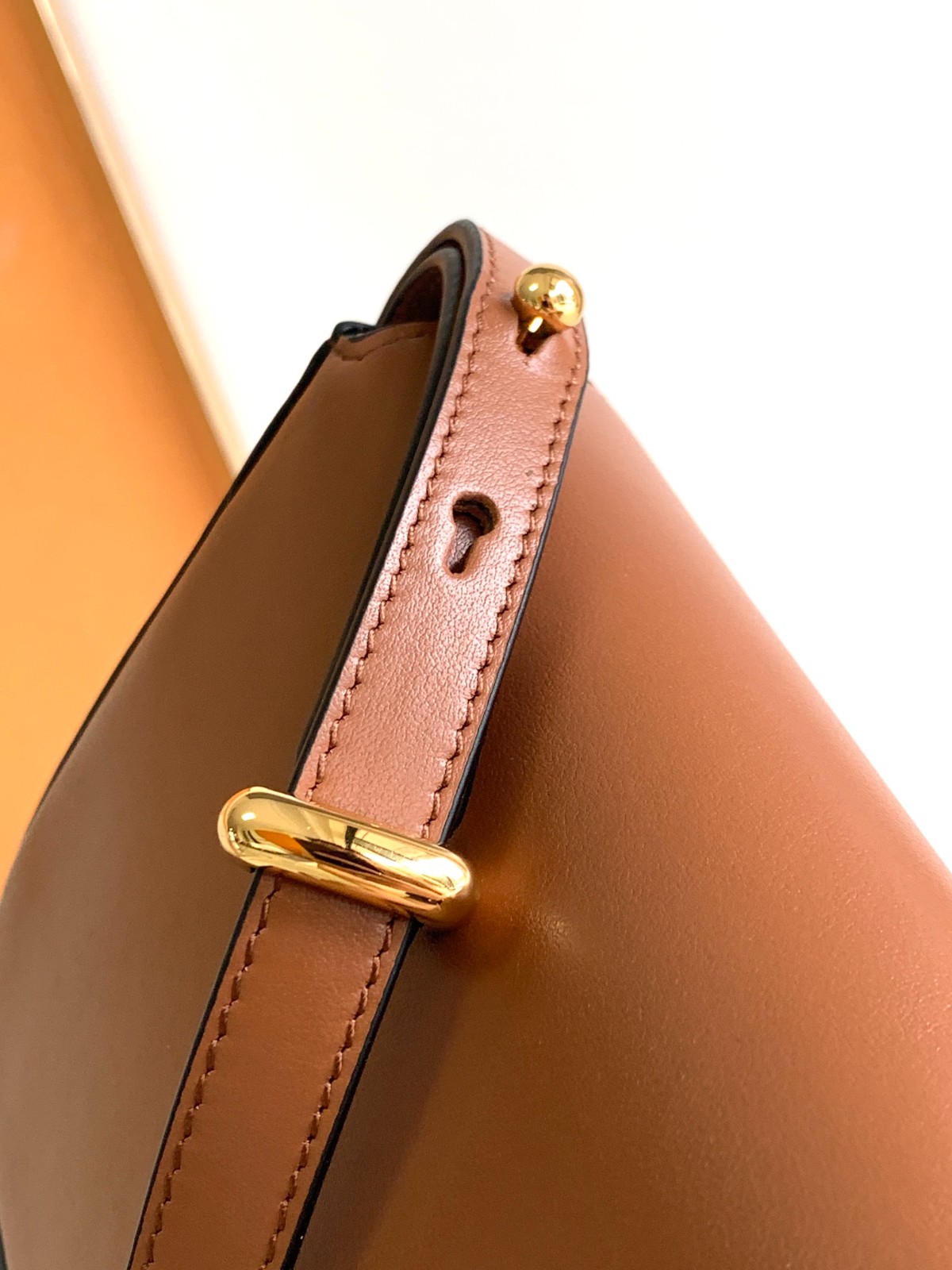 038 58123210 size 20.5x10.5x4cm