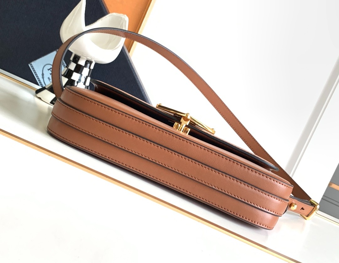 038 58123210 size 20.5x10.5x4cm