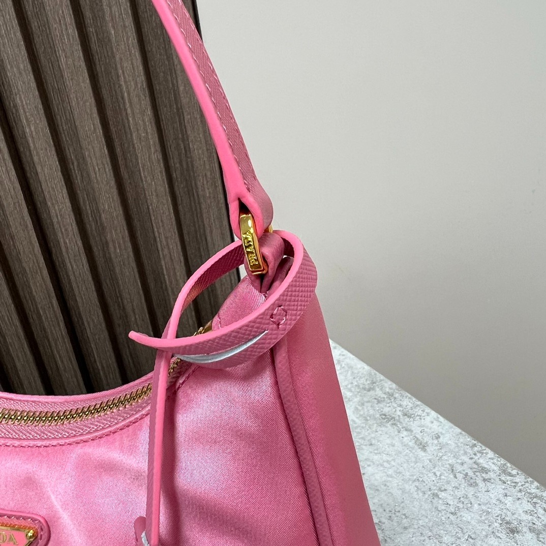 027 32123152 size 22x18x6.5cm