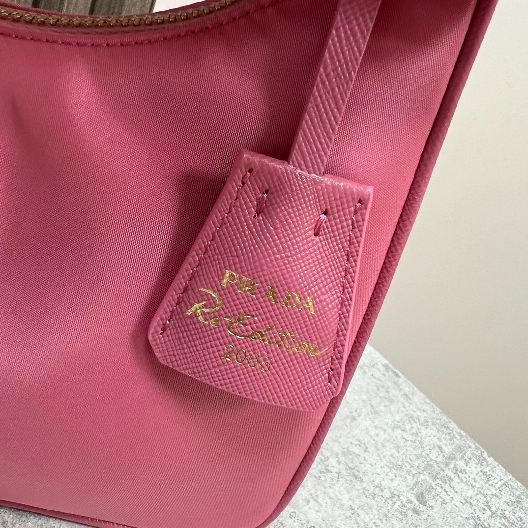 027 32123152 size 22x18x6.5cm