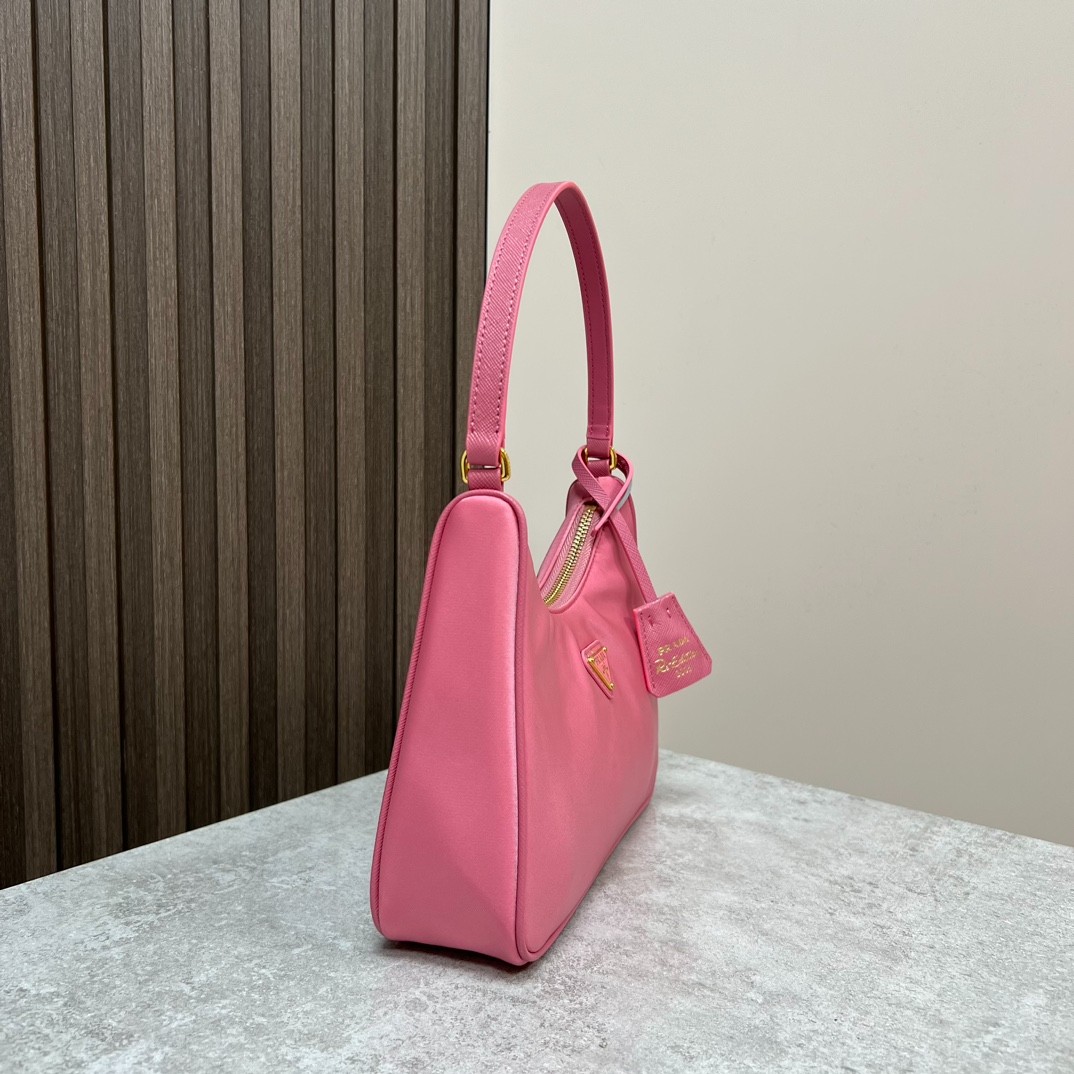 027 32123152 size 22x18x6.5cm