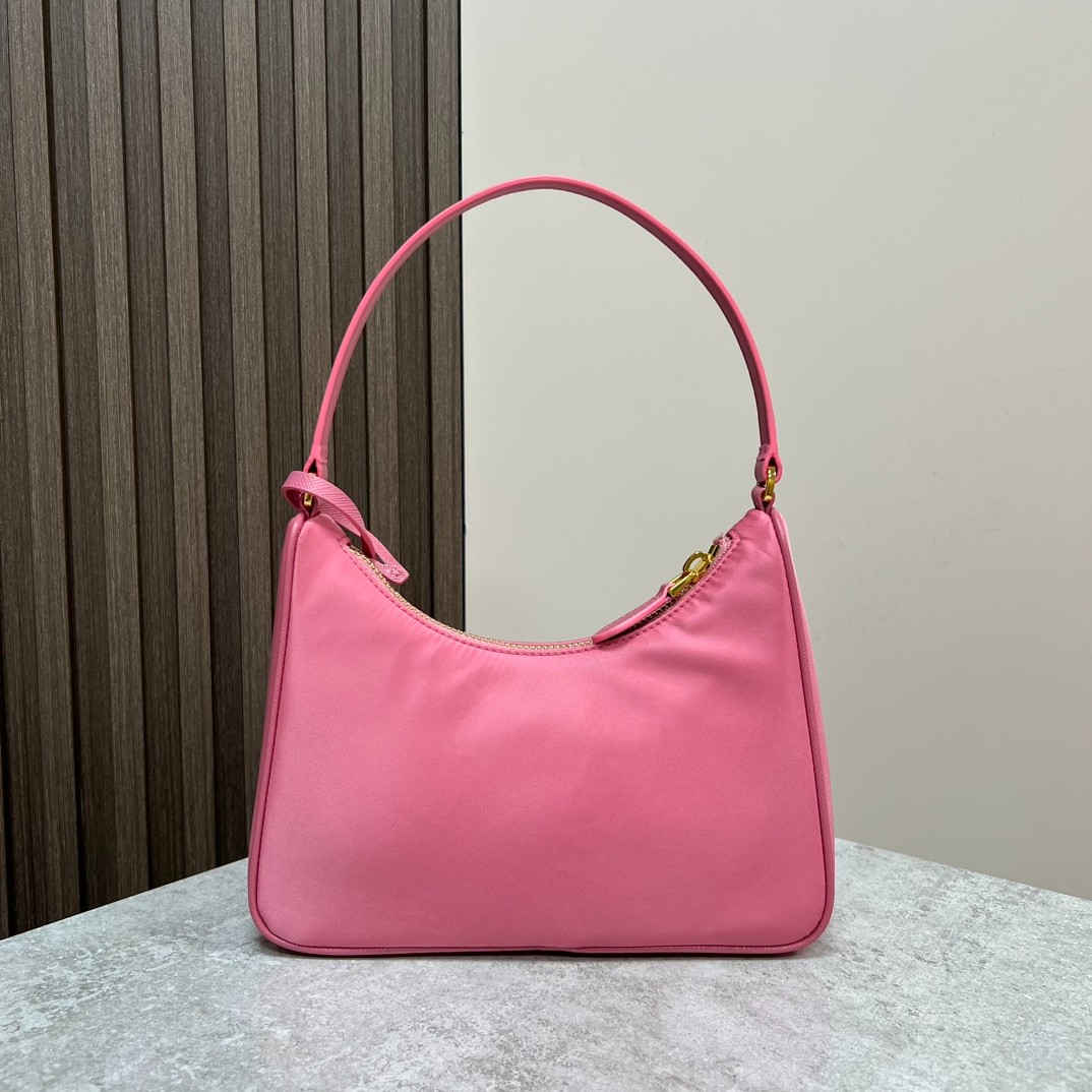 027 32123152 size 22x18x6.5cm