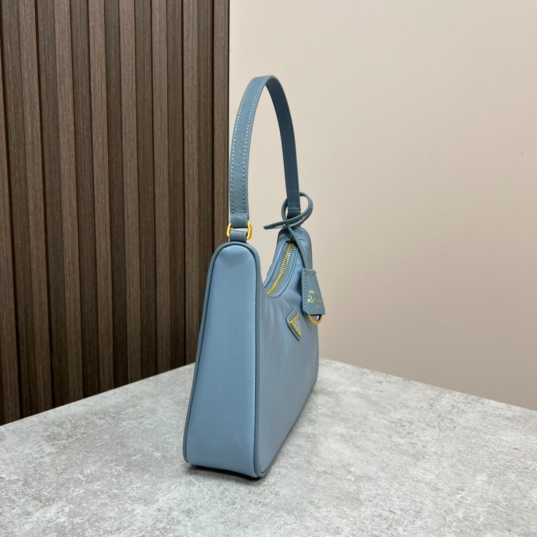 026 32123152 size 22x18x6.5cm