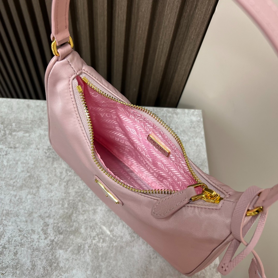 024 32123152 size 22x18x6.5cm