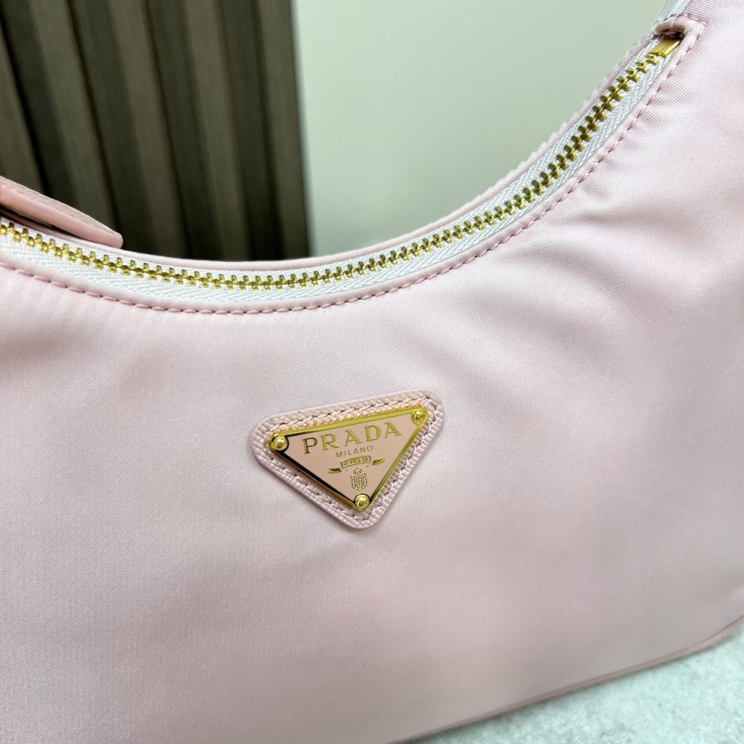 024 32123152 size 22x18x6.5cm