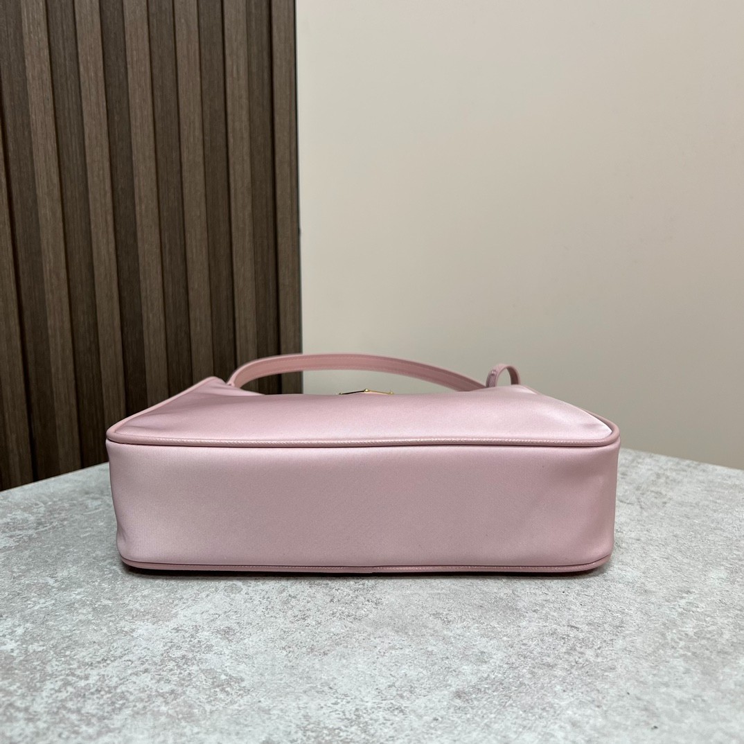 024 32123152 size 22x18x6.5cm