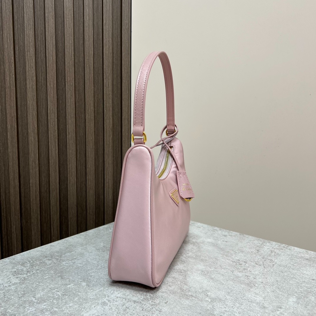 024 32123152 size 22x18x6.5cm