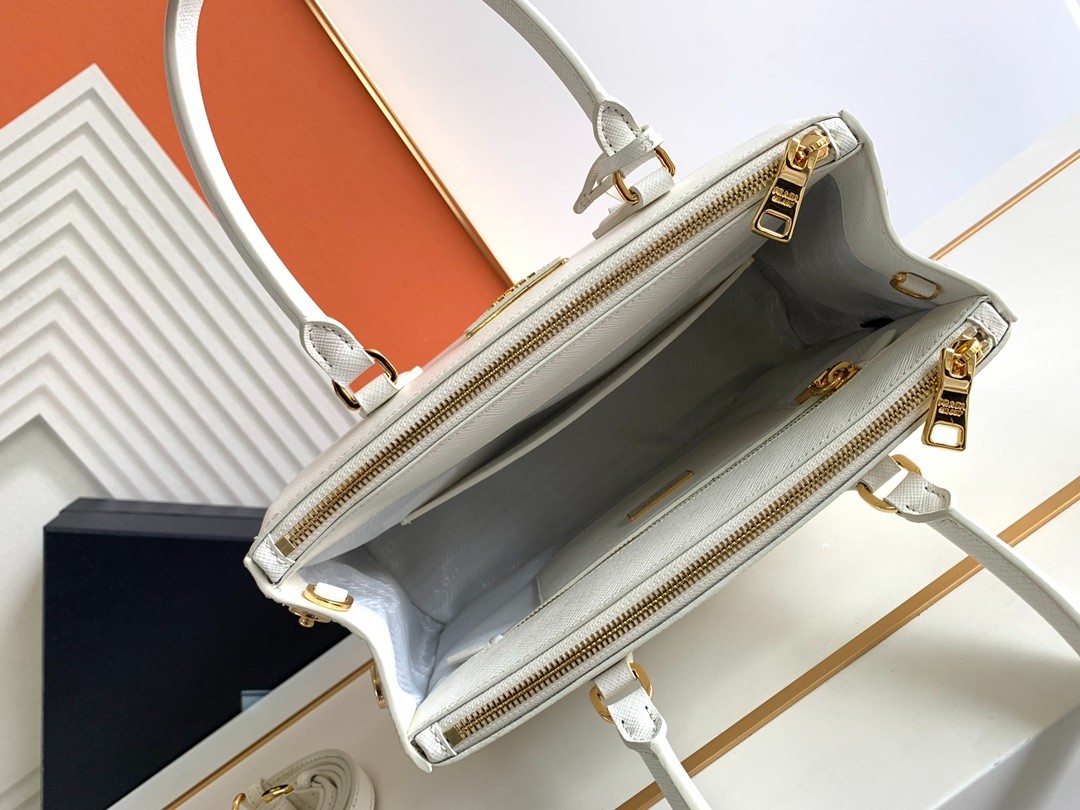 017 75123246 size 28x20x12cm