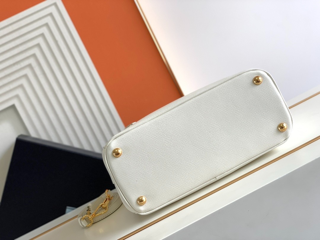 017 75123246 size 28x20x12cm