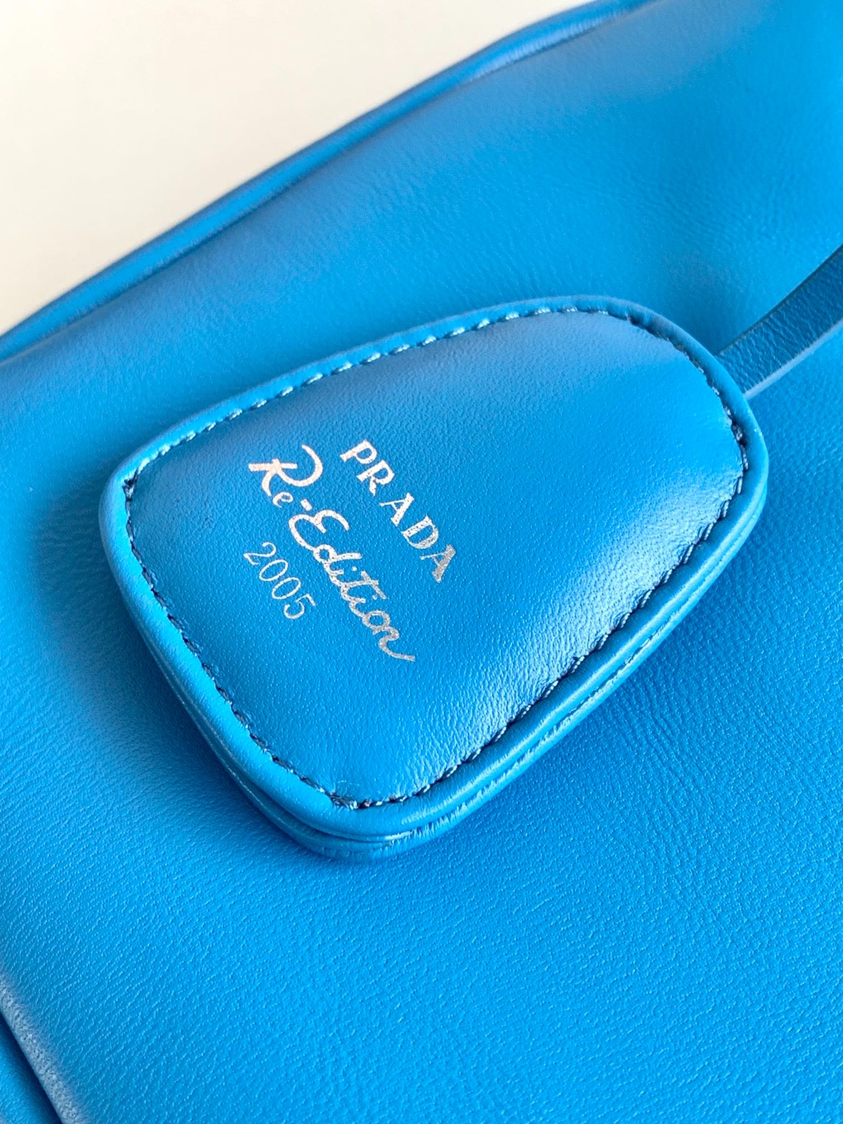 009 62123202 size 22x18x6.5cm
