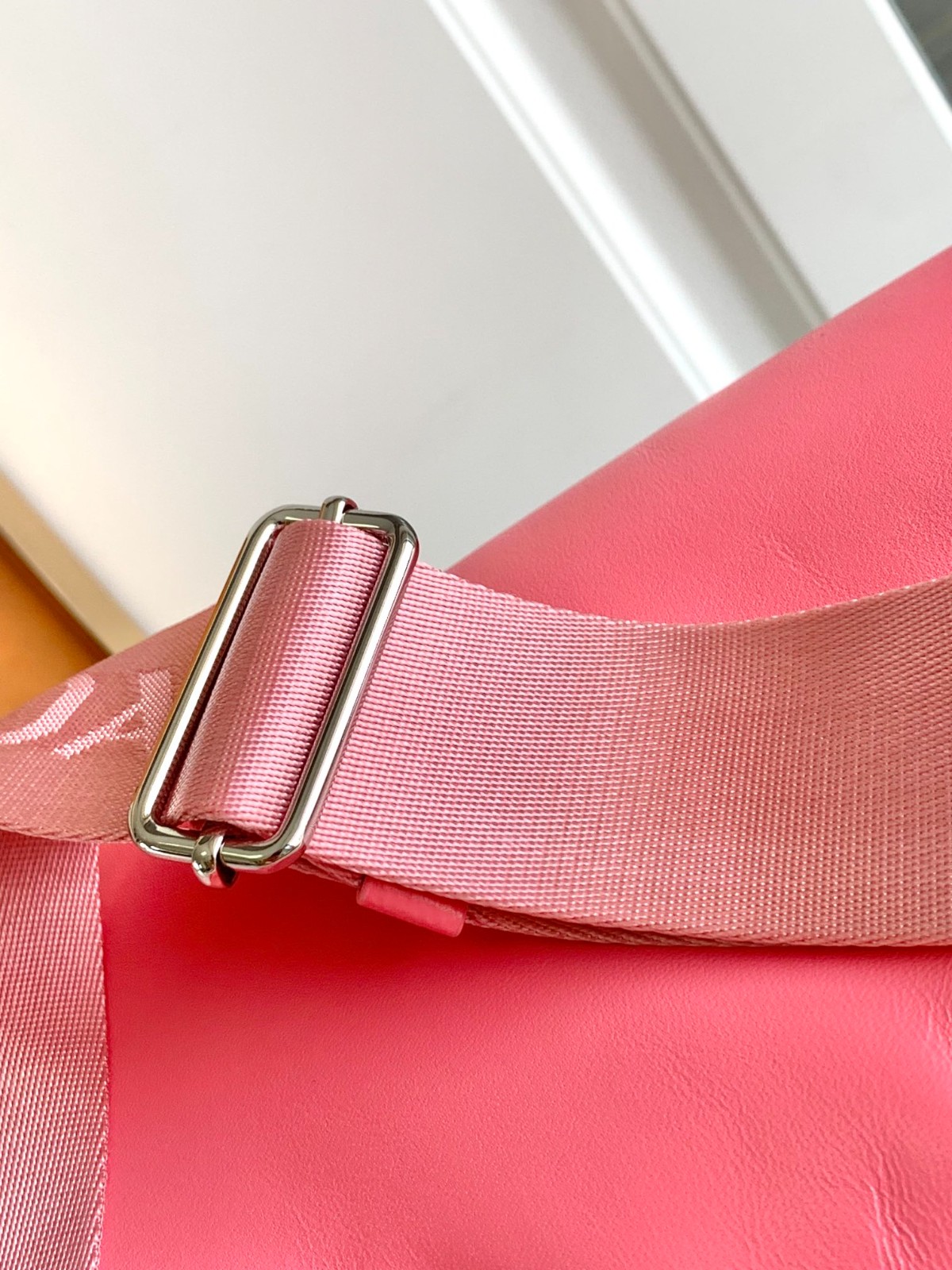 008 62123202 size 22x18x6.5cm