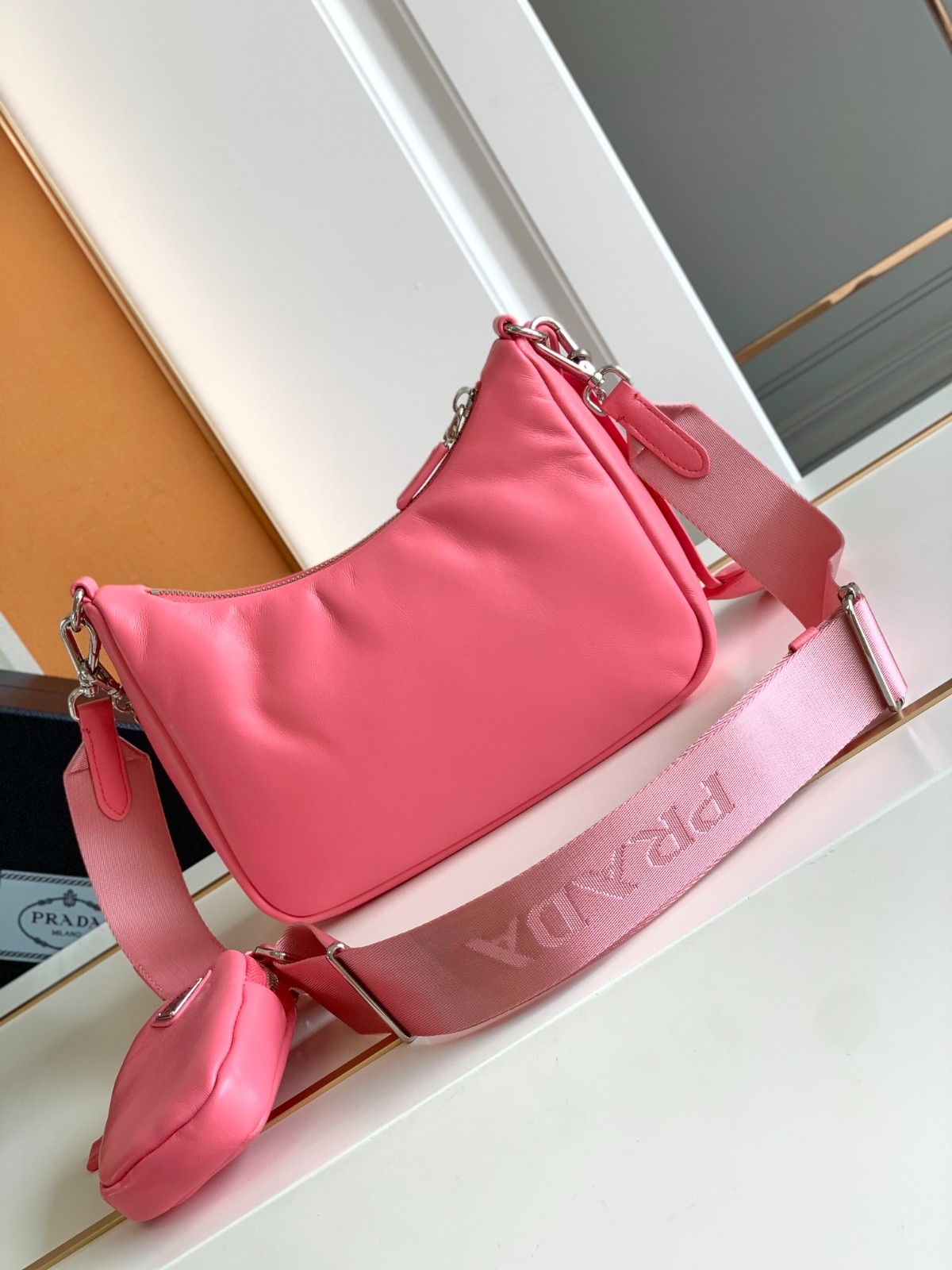 008 62123202 size 22x18x6.5cm