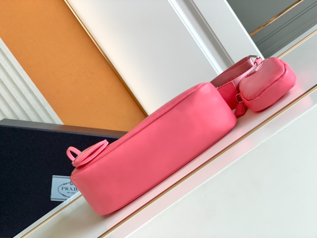 008 62123202 size 22x18x6.5cm