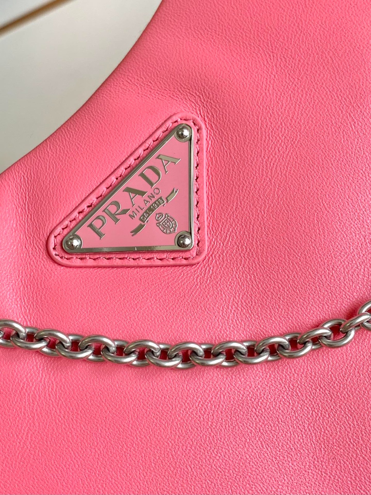 008 62123202 size 22x18x6.5cm