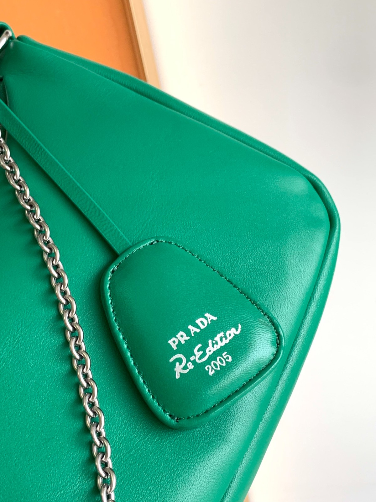 005 62123202 size 22x18x6.5cm
