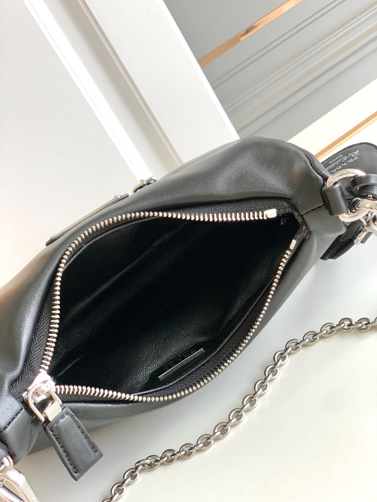 004 62123202 size 22x18x6.5cm