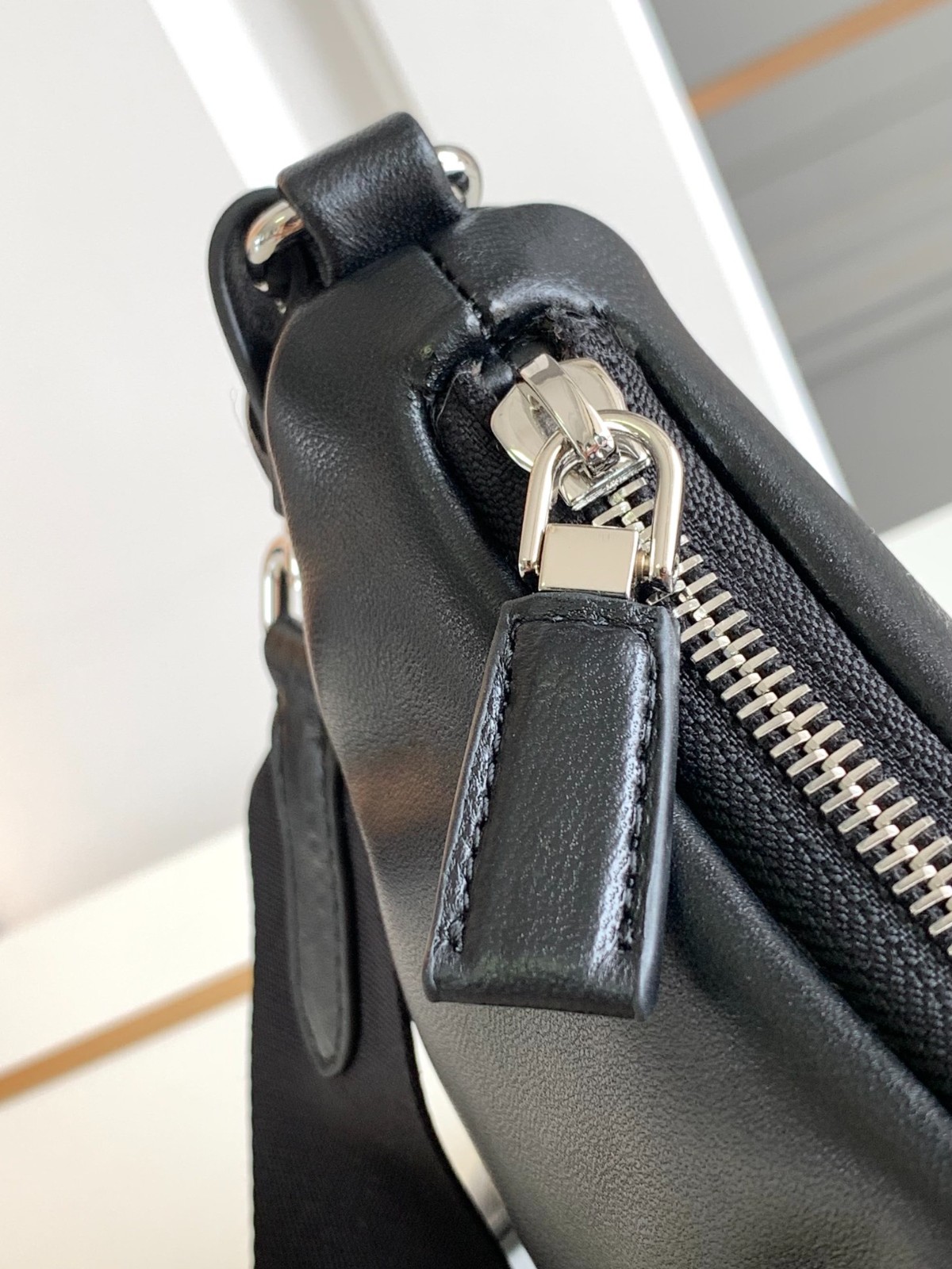 004 62123202 size 22x18x6.5cm