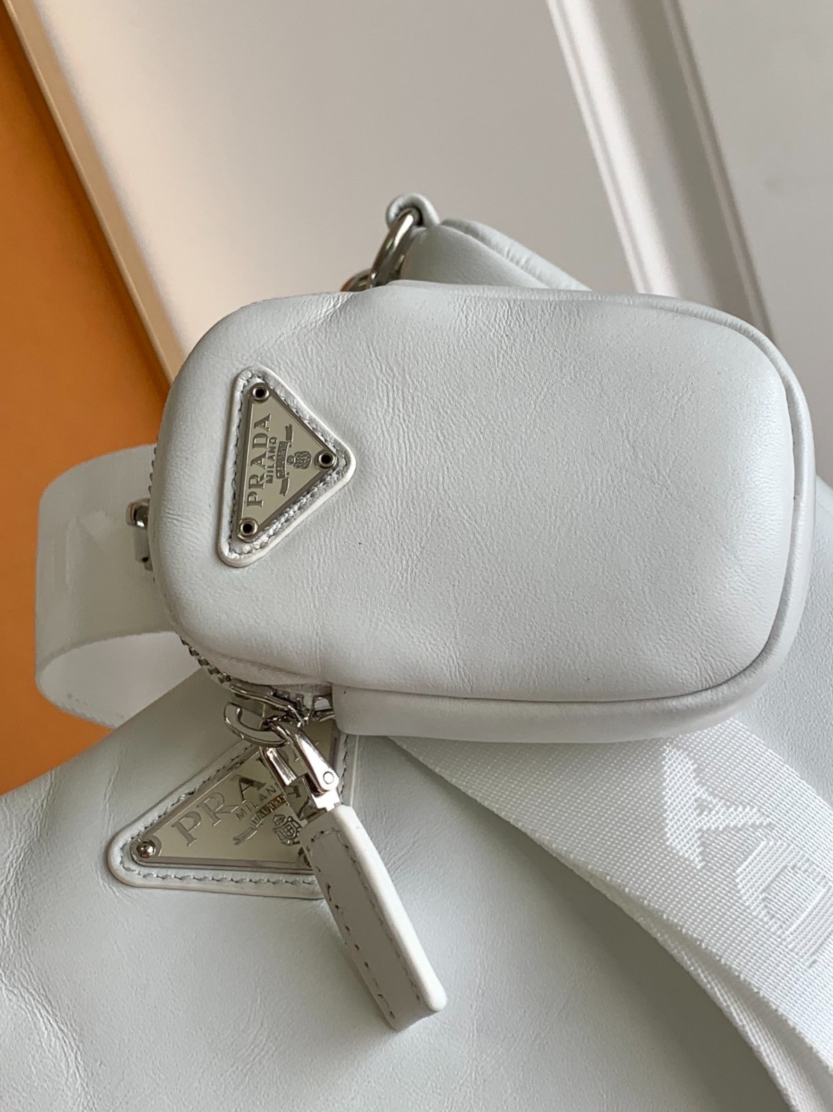 003 62123202 size 22x18x6.5cm