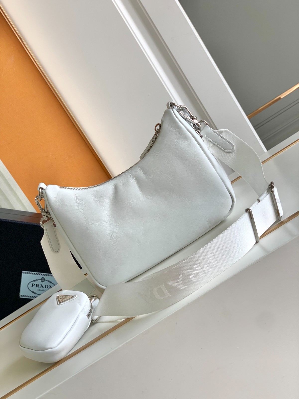 003 62123202 size 22x18x6.5cm