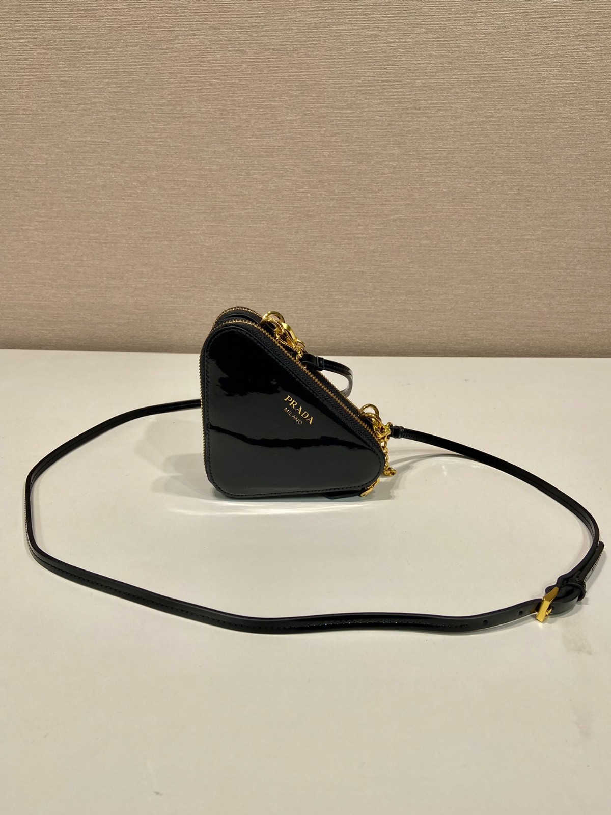 002 60123228 size 15x10x5cm