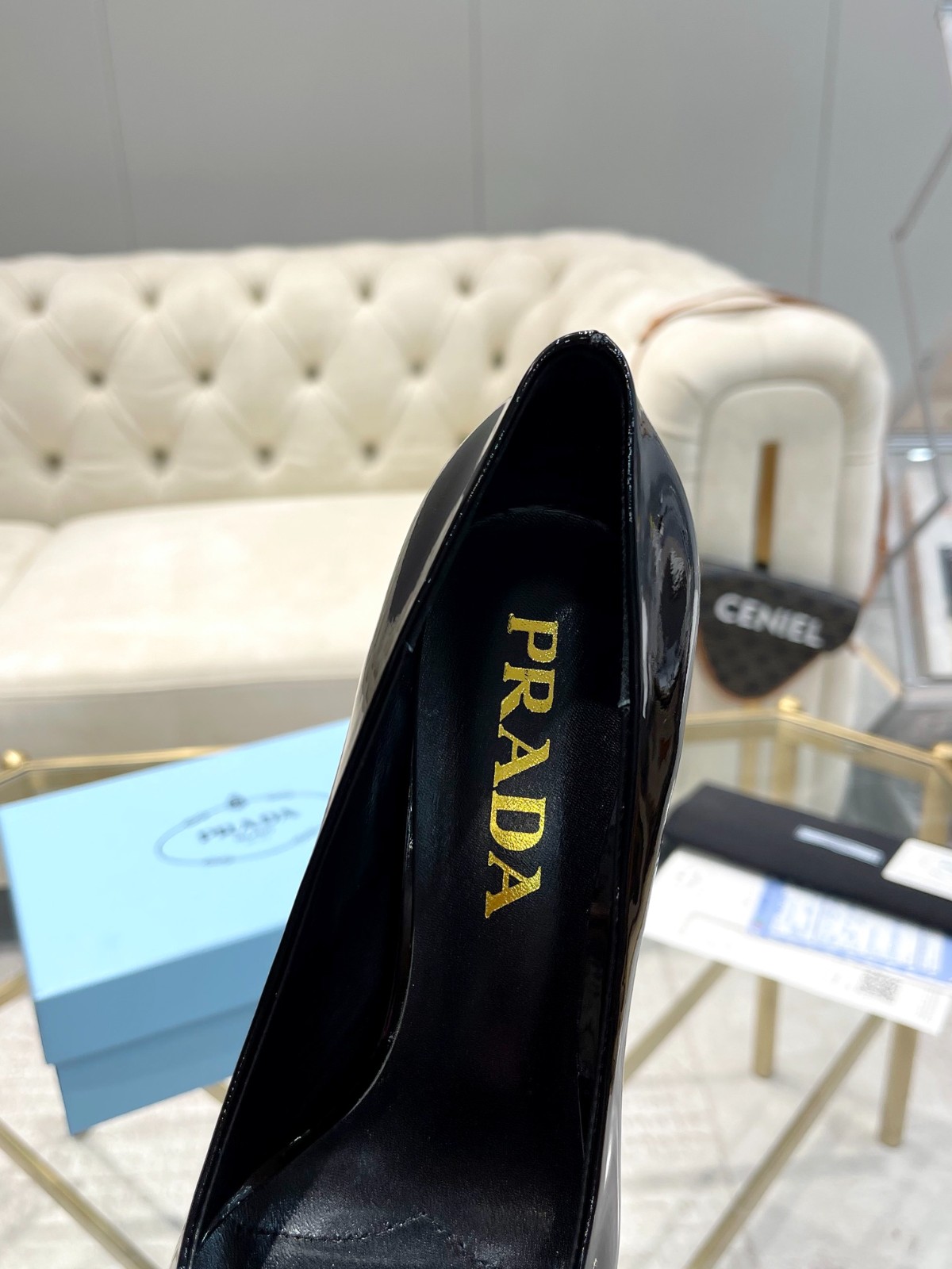 021 30123104 size 35-41