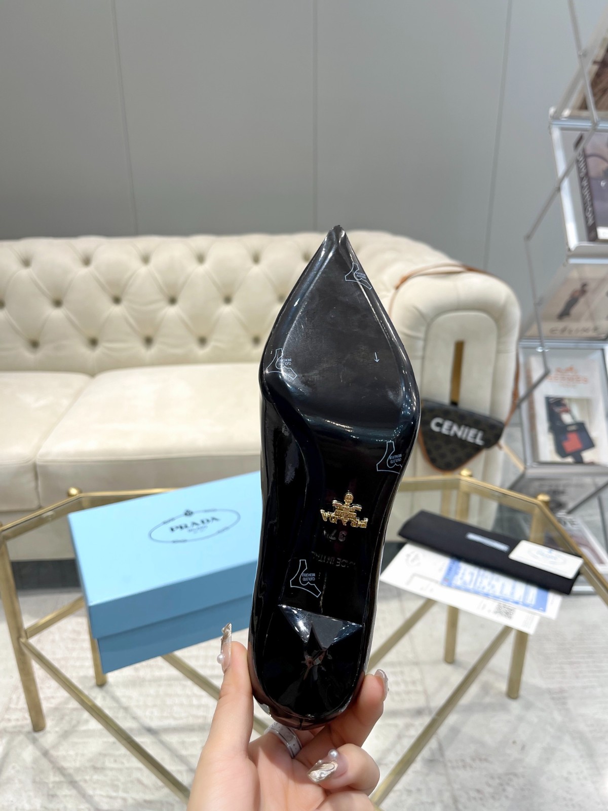 021 30123104 size 35-41