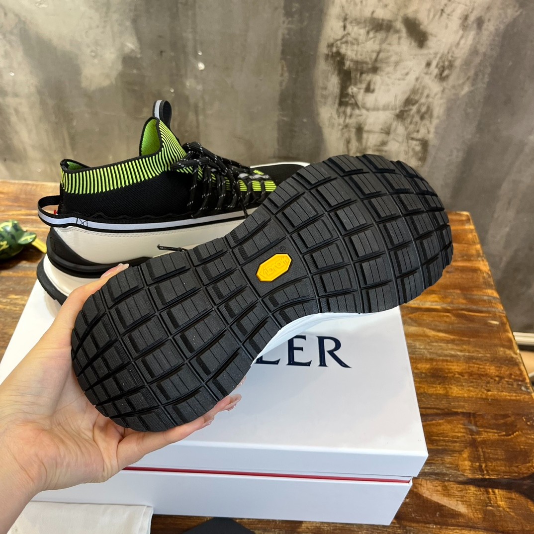 61 38123123 SIZE 38-45