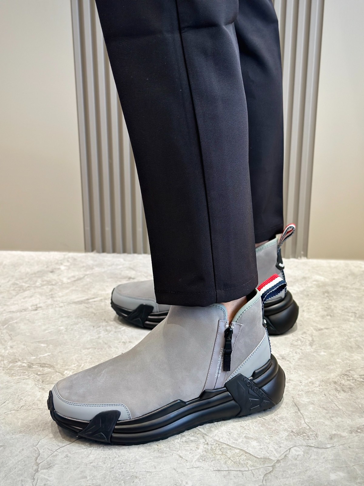 09 42123132 SIZE 38-45