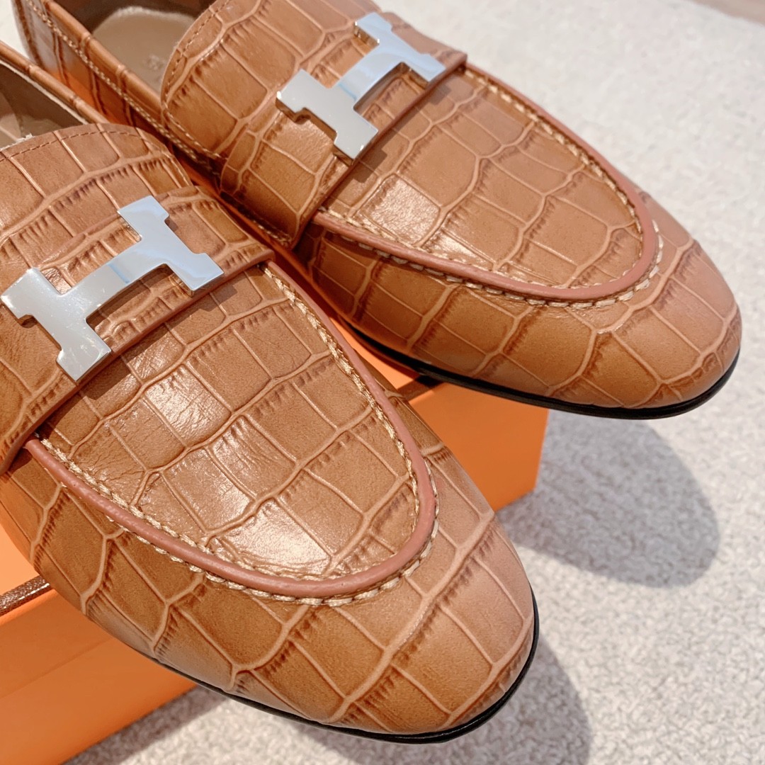 104 44123136 SIZE 35-41