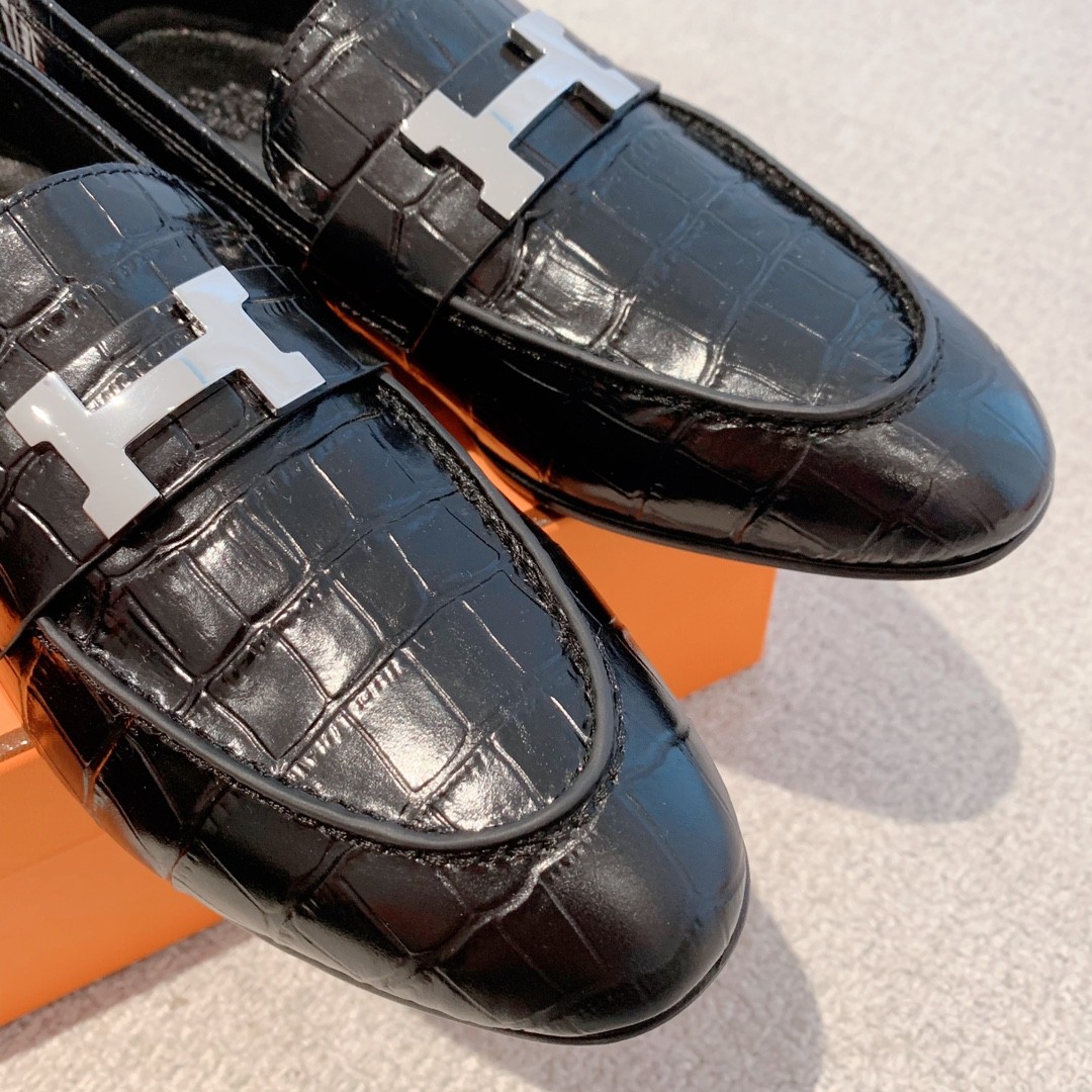102 44123136 SIZE 35-41