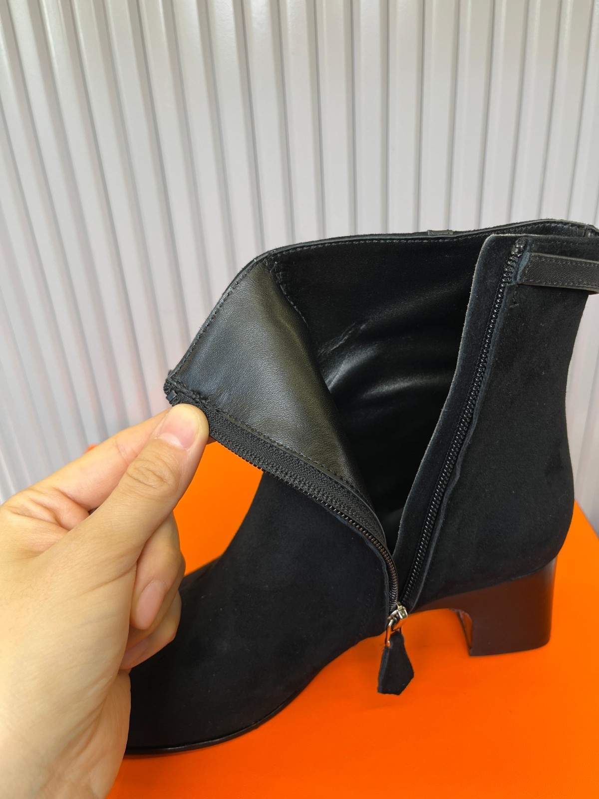 079 49123148 SIZE 35-40