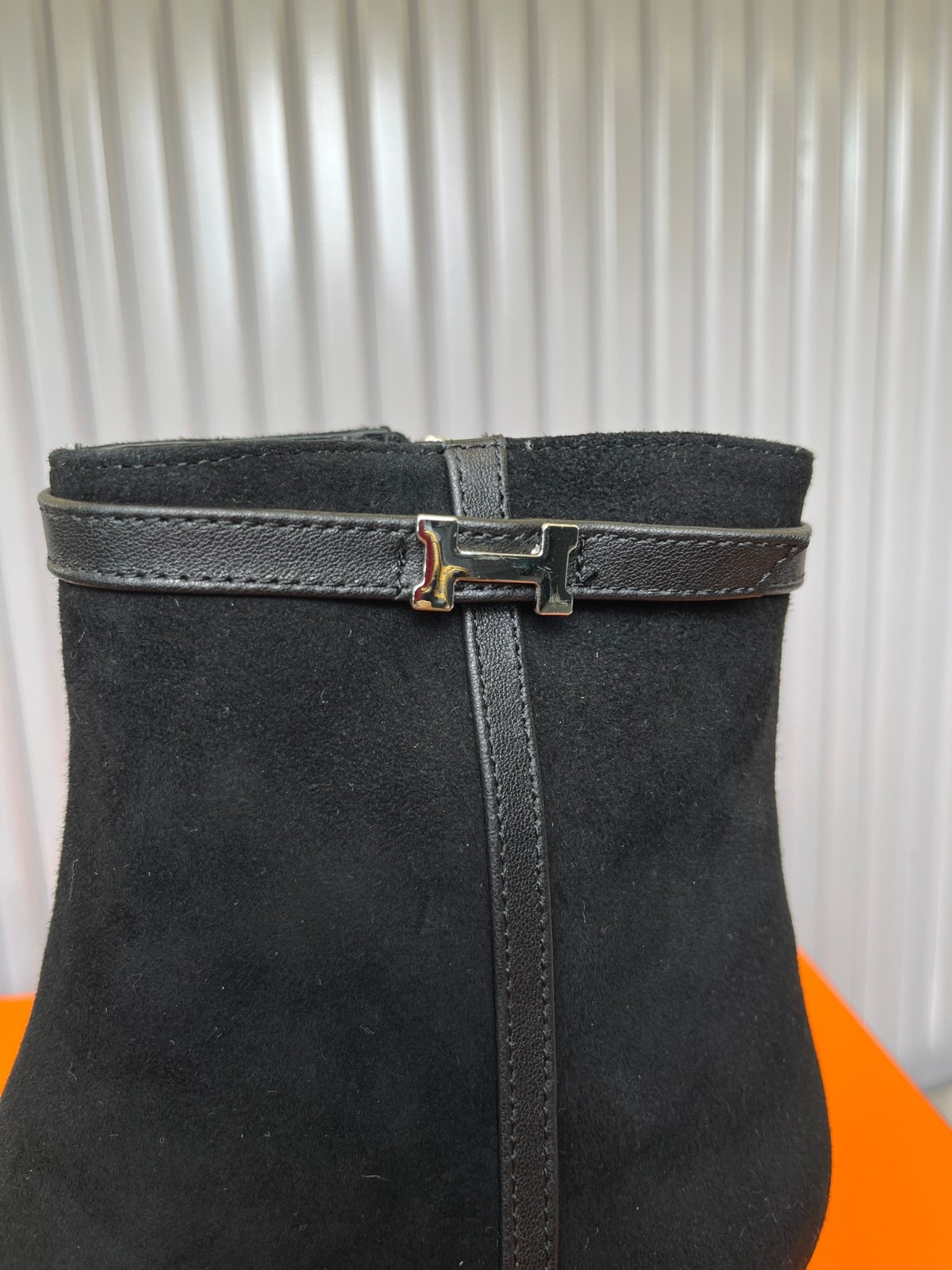 079 49123148 SIZE 35-40