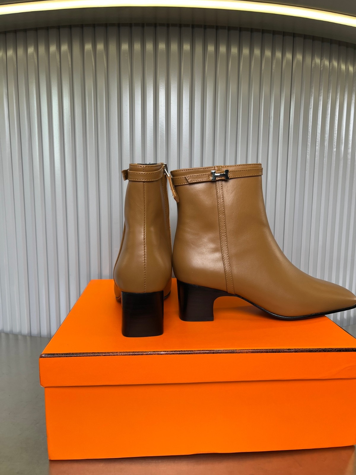 077 49123148 SIZE 35-40