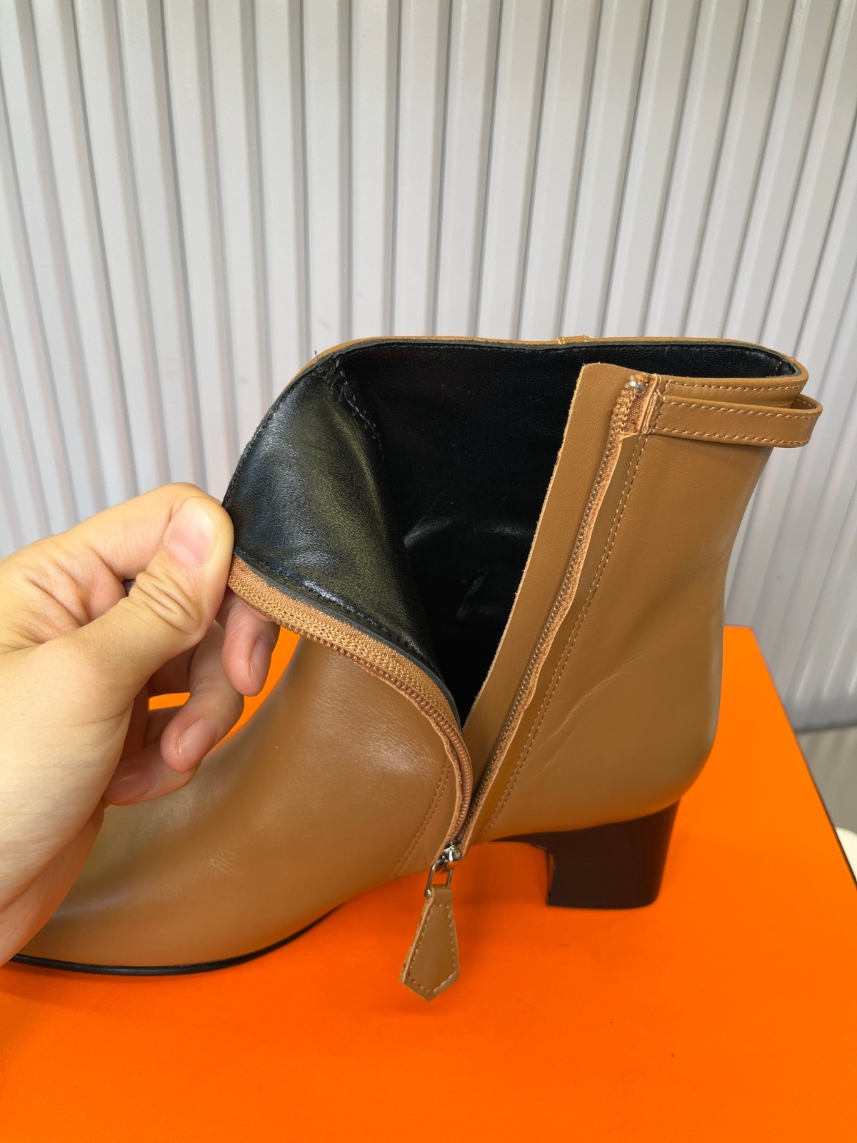 077 49123148 SIZE 35-40