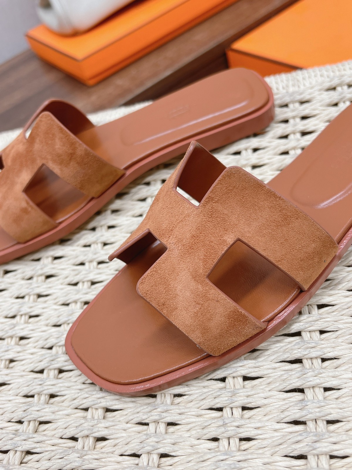 048 34123113 SIZE 35-40