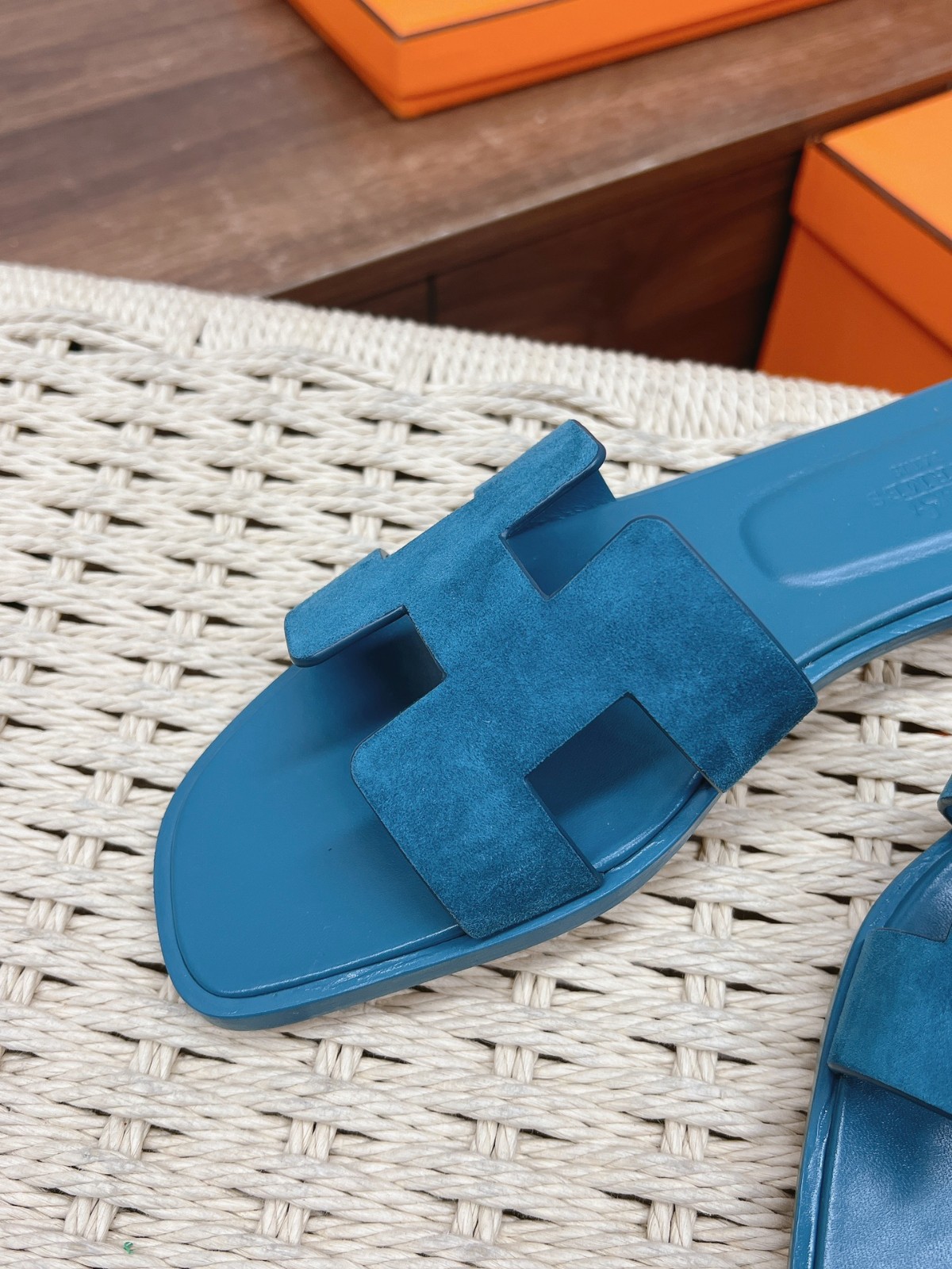 046 34123113 SIZE 35-40