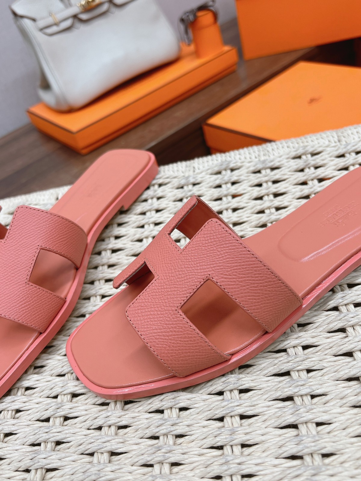 039 34123113 SIZE 35-40
