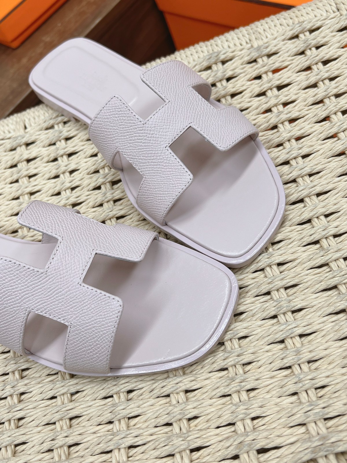 037 34123113 SIZE 35-40