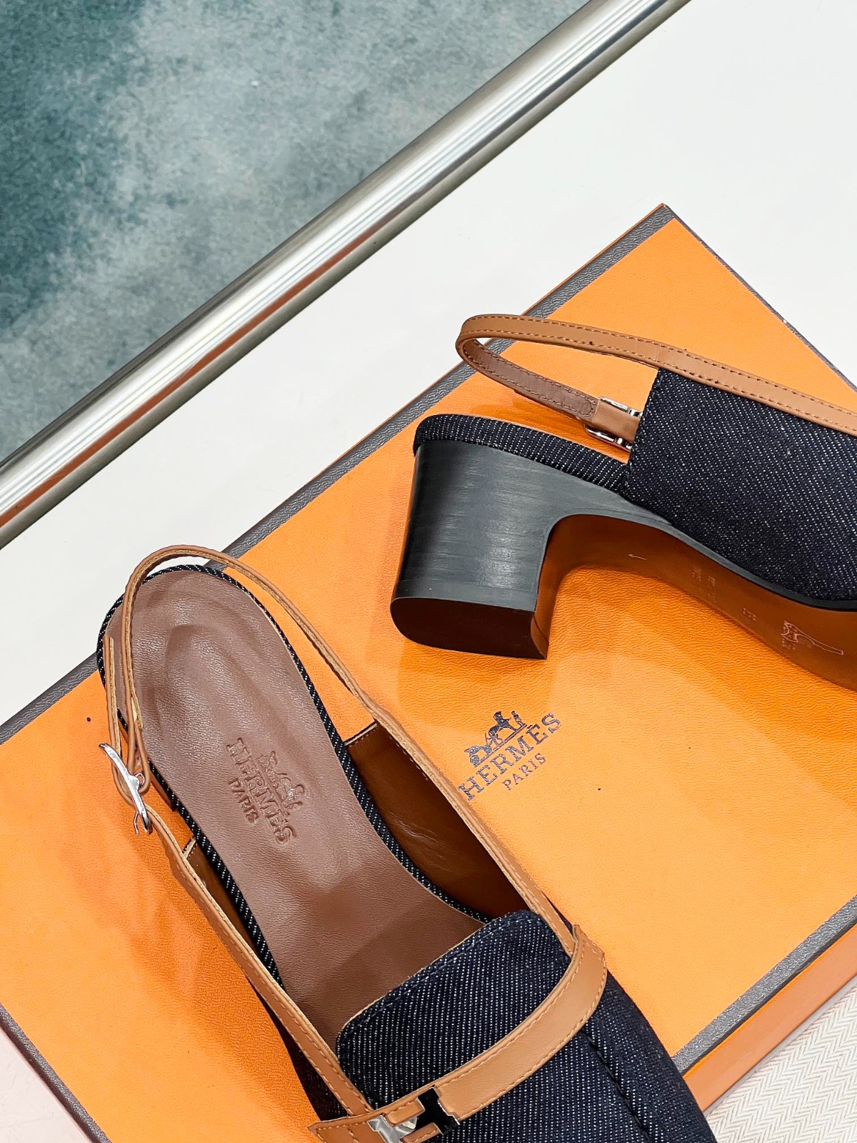 017 36123132 size 35-42