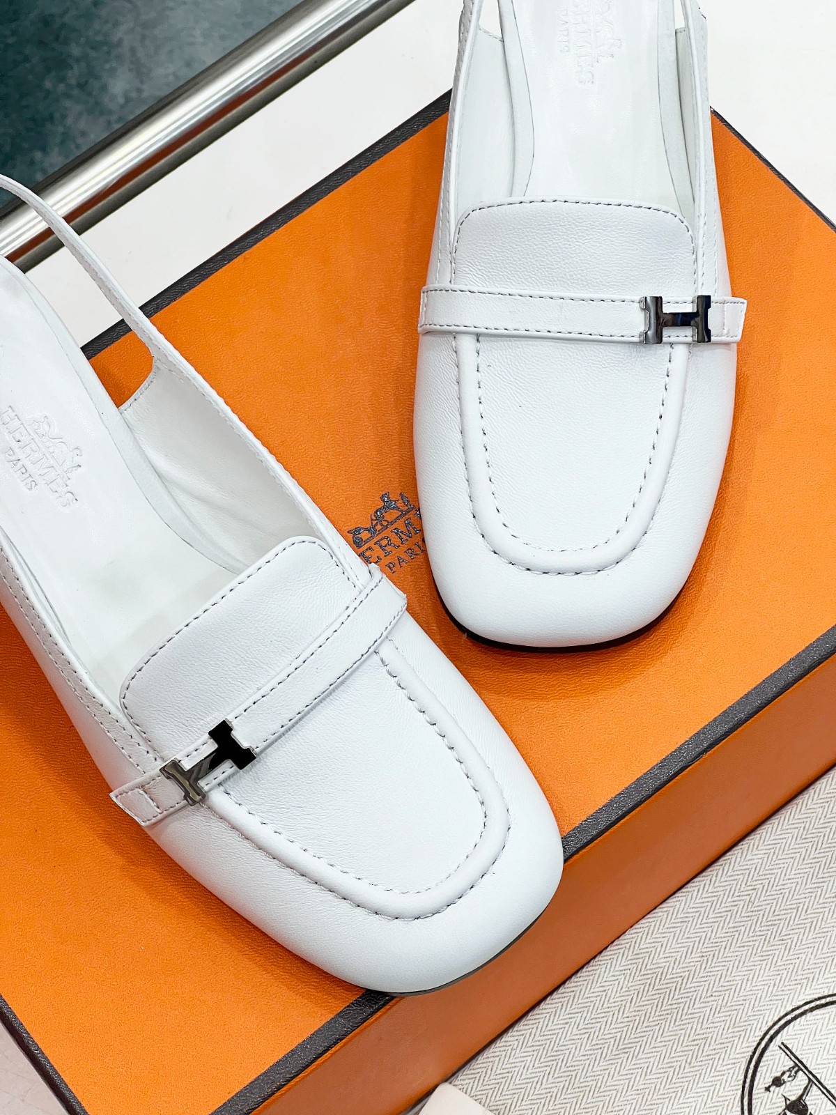 016 36123132 size 35-42