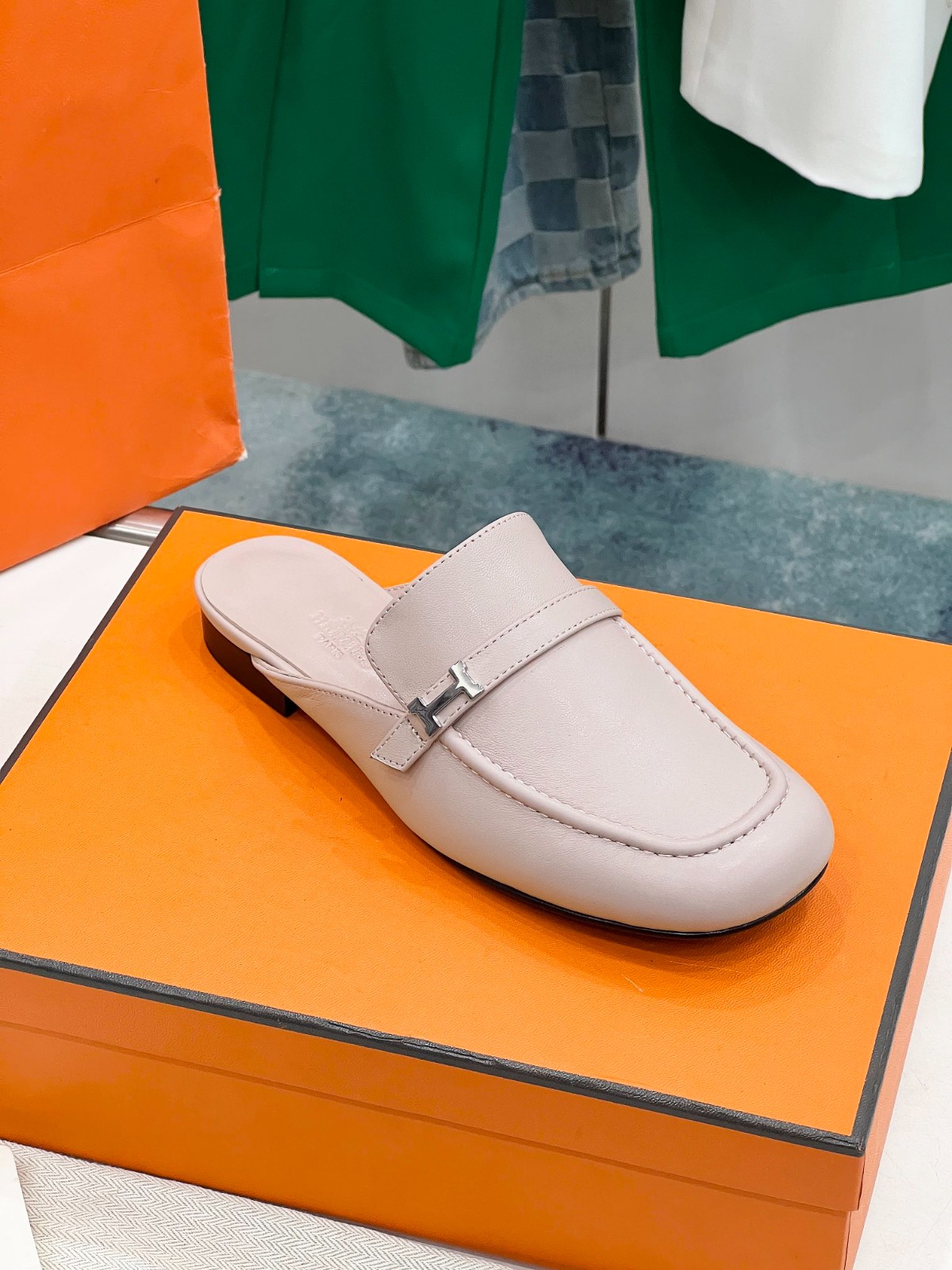 008 36123132 size 35-42