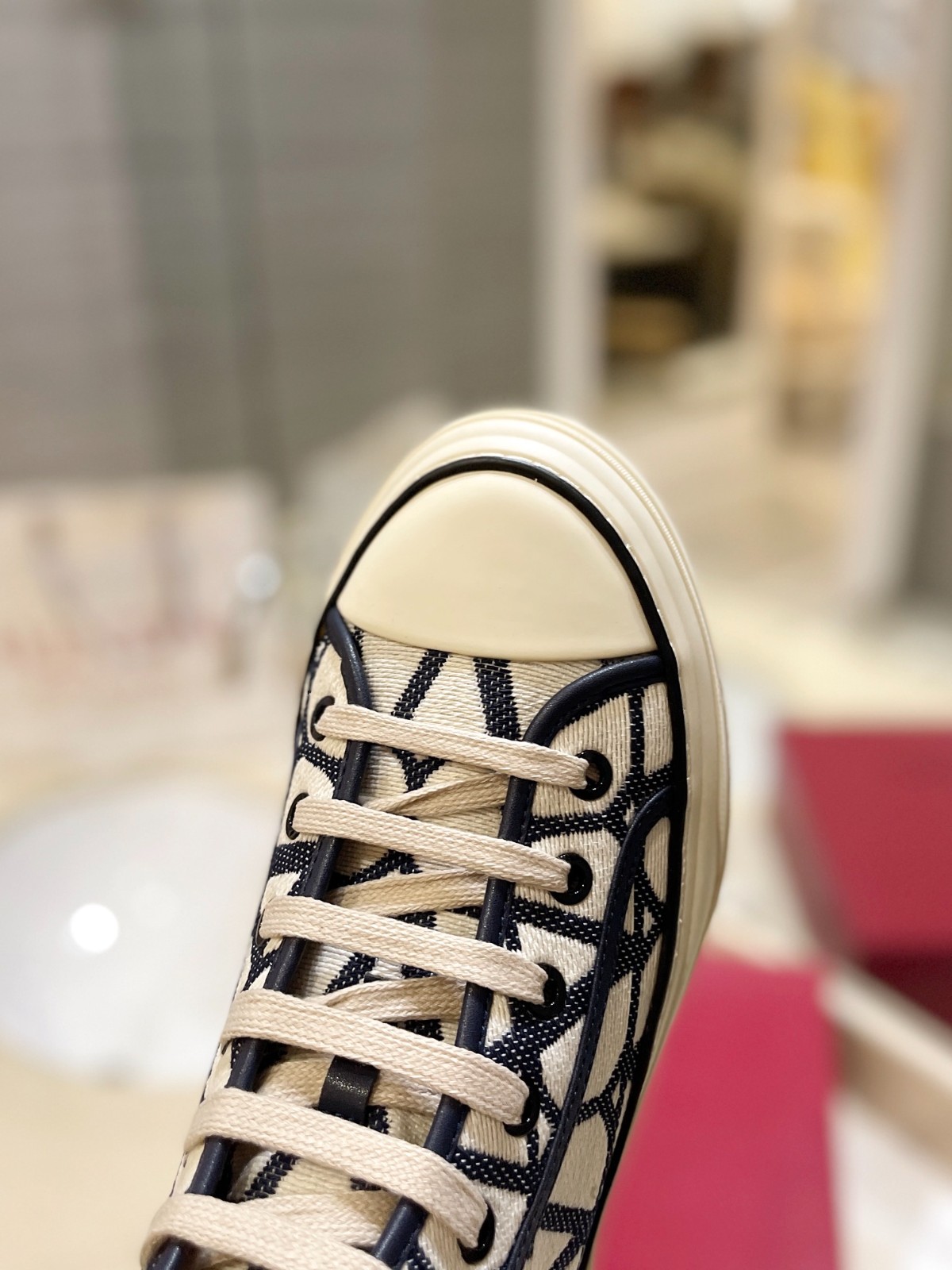 069 32123109 SIZE 35-46