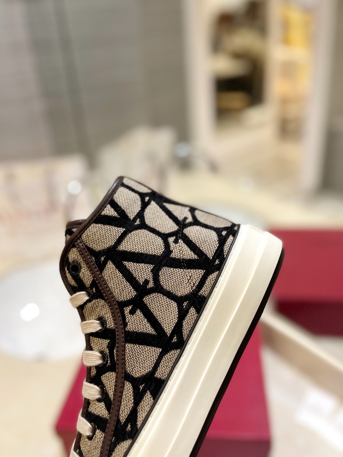 063 32123109 SIZE 35-46