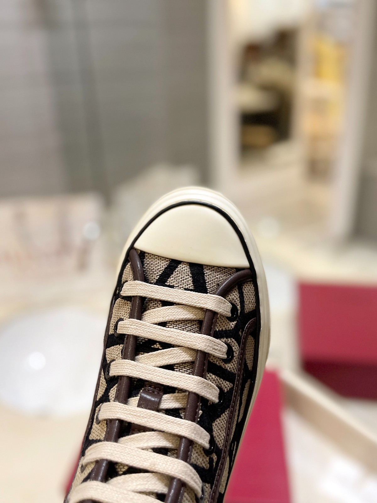 063 32123109 SIZE 35-46