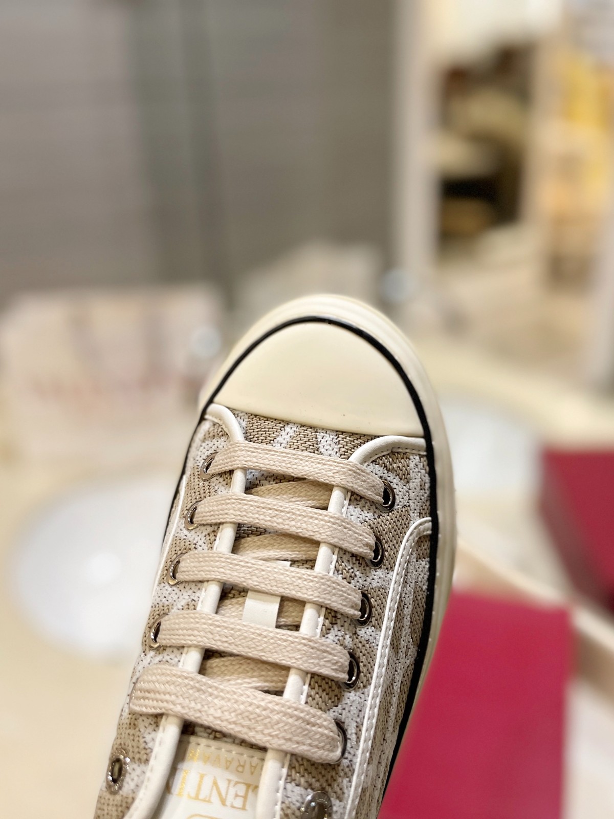 061 30123104 SIZE 35-46