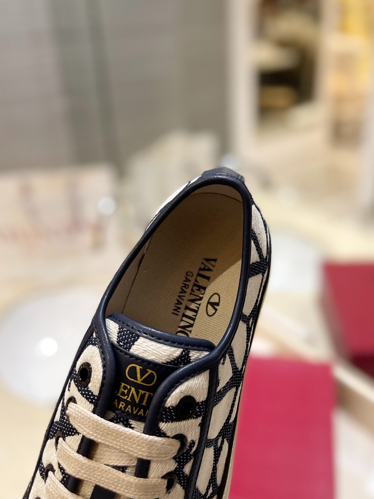 060 30123104 SIZE 35-46