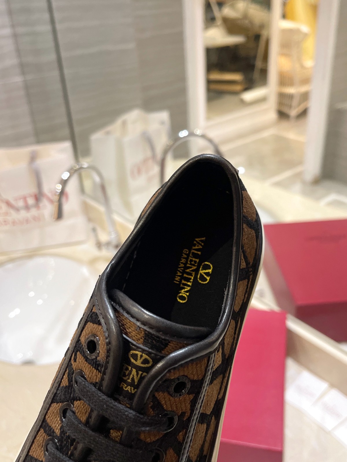055 30123104 SIZE 35-46