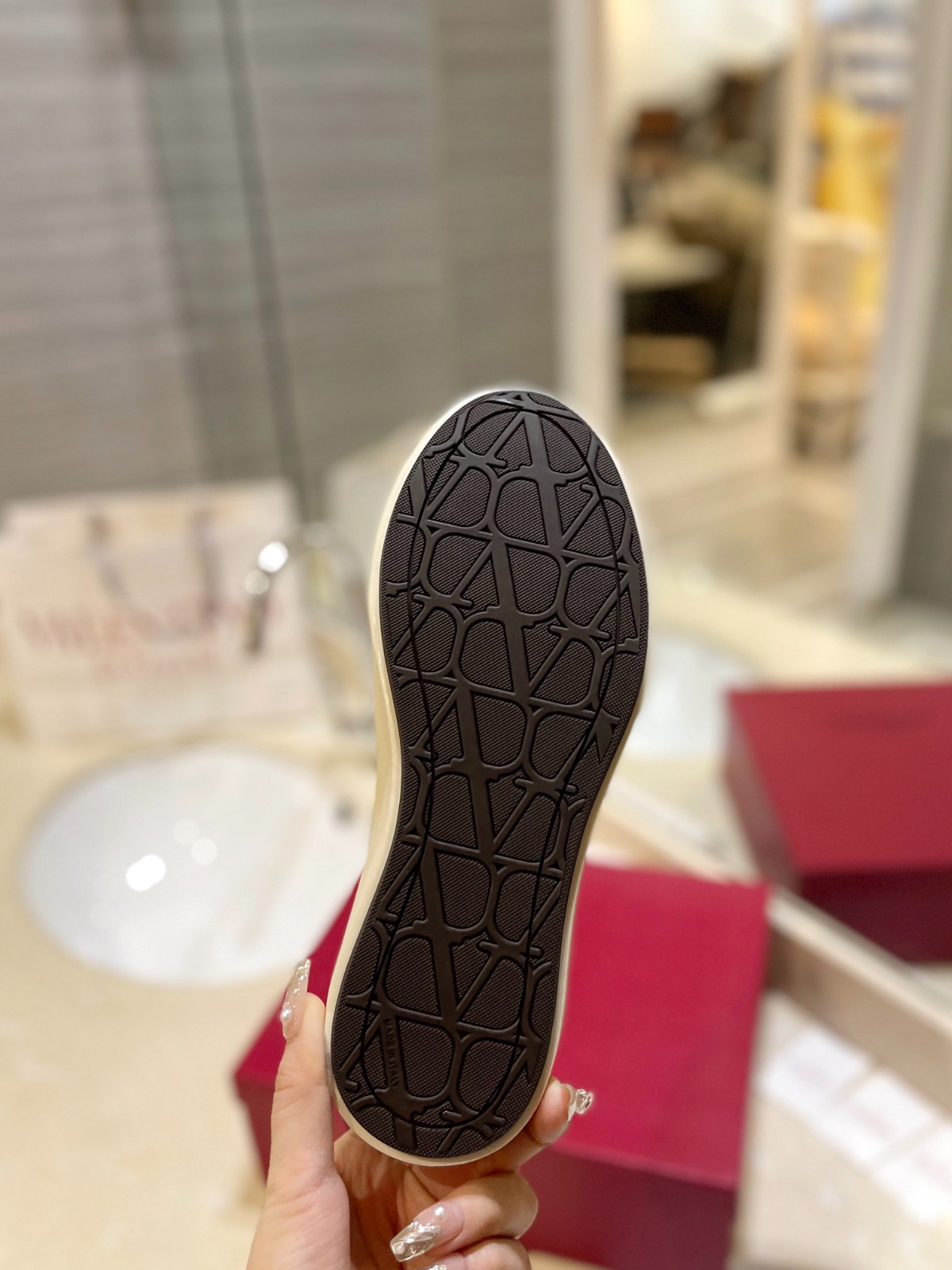 054 30123104 SIZE 35-46