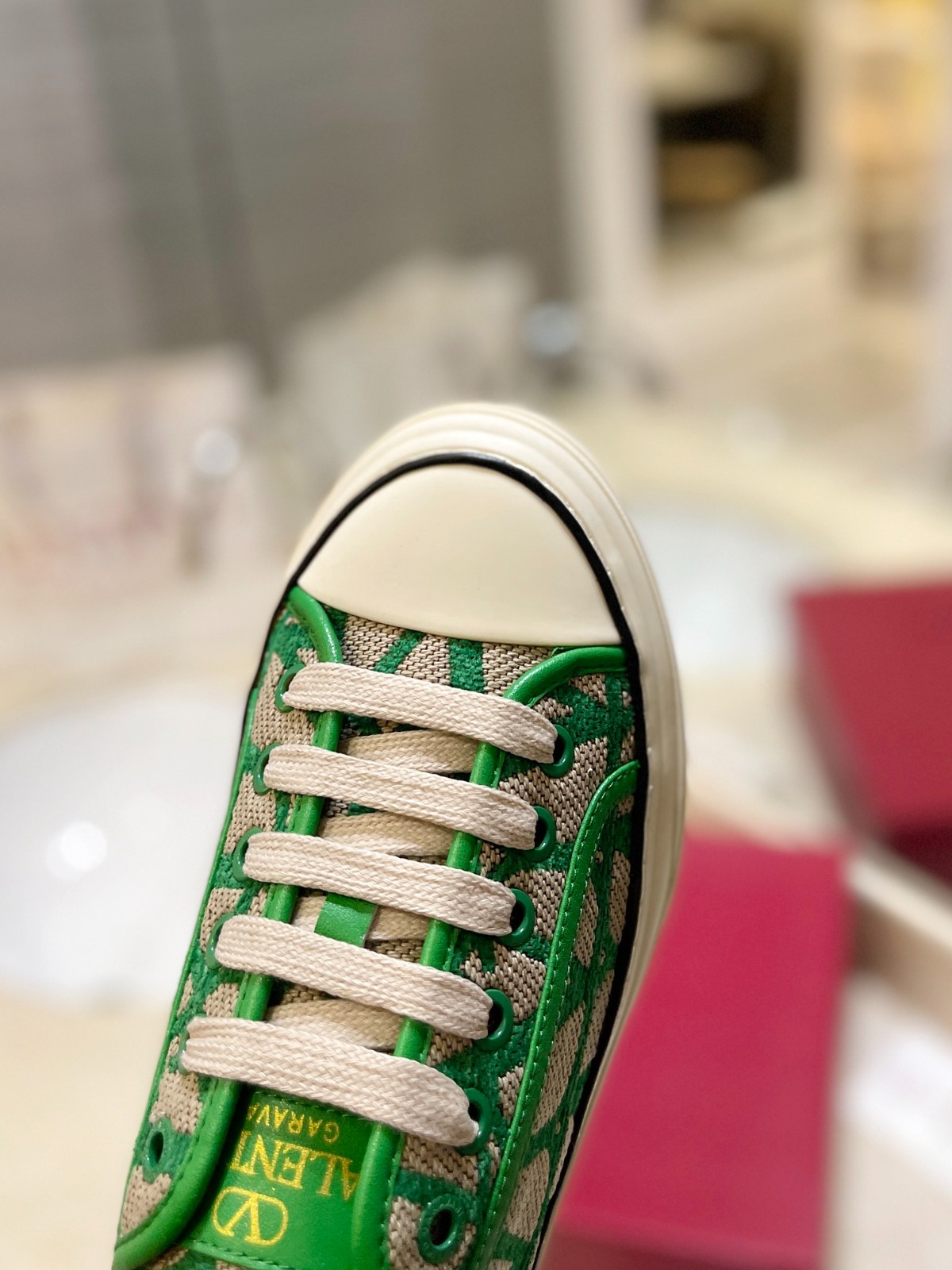 054 30123104 SIZE 35-46