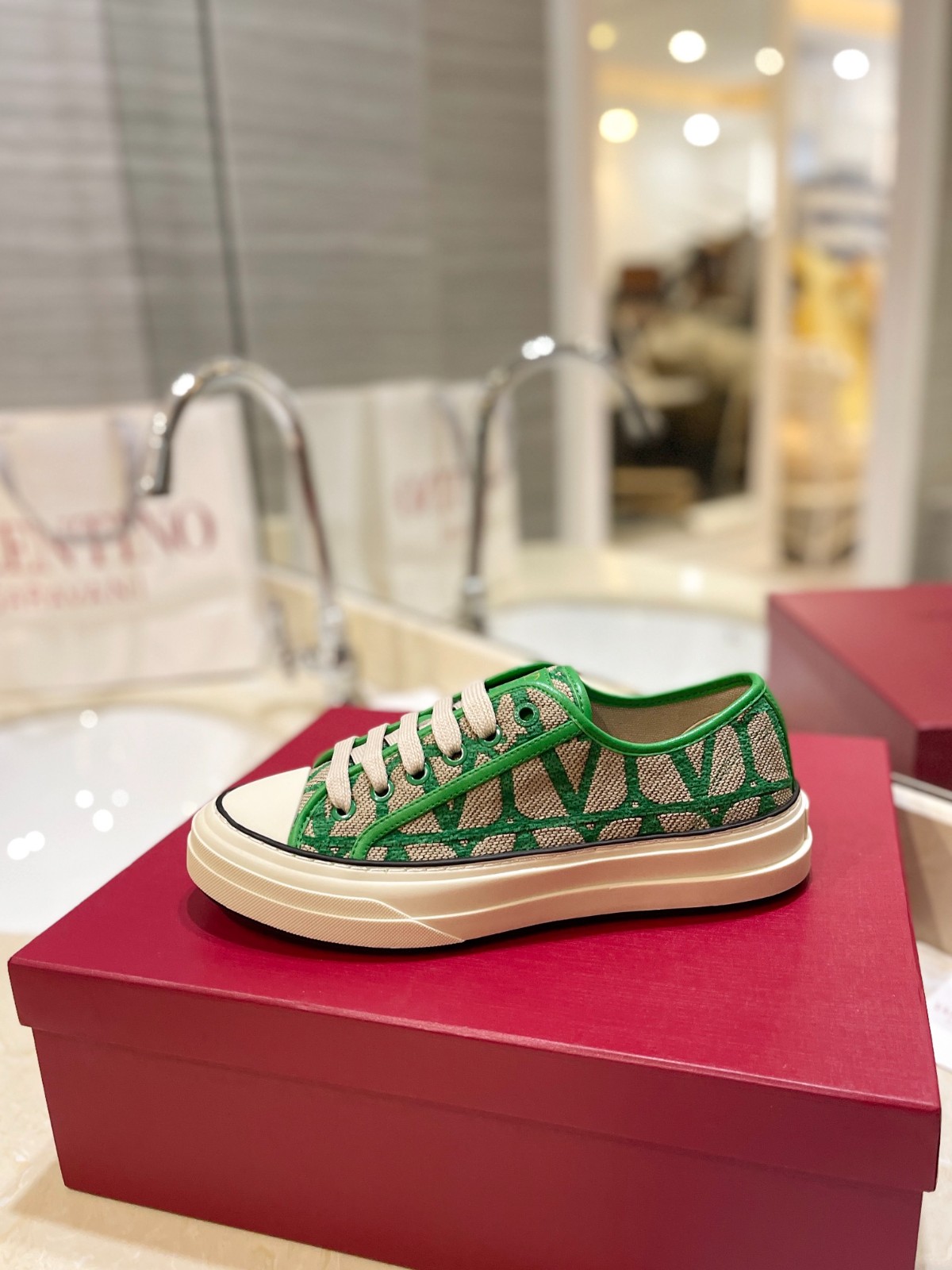 054 30123104 SIZE 35-46